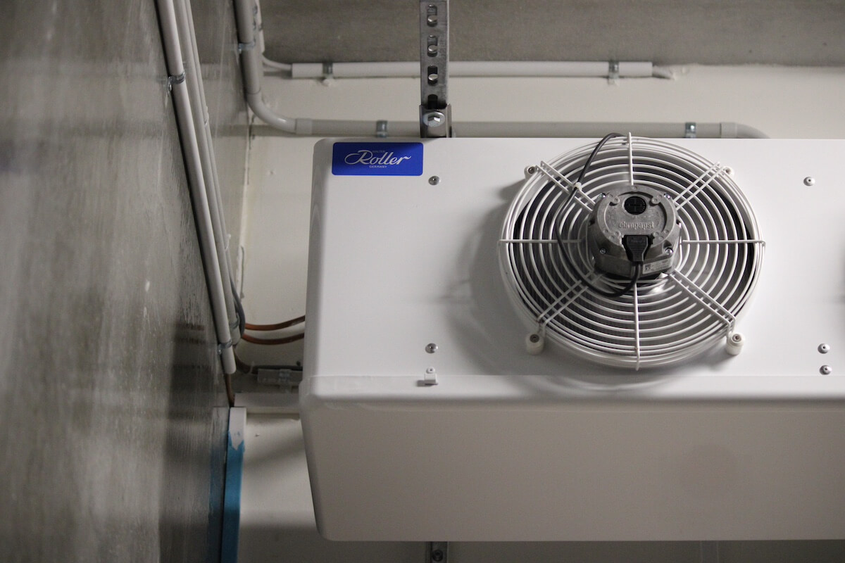 Findan køleanlæg helt tæt på